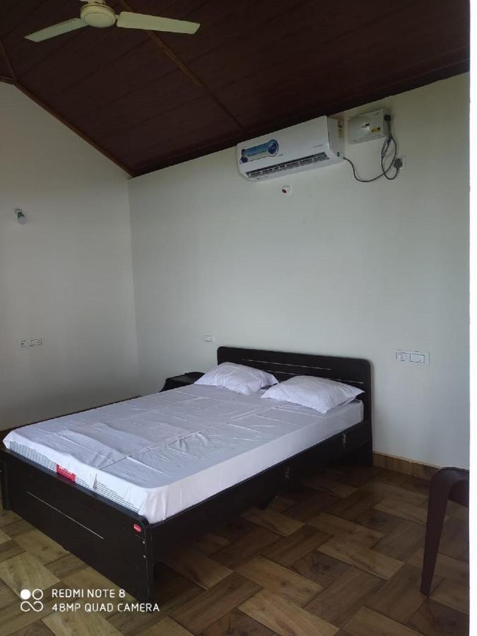 Trippr Gokarna - Beach Hostel エクステリア 写真