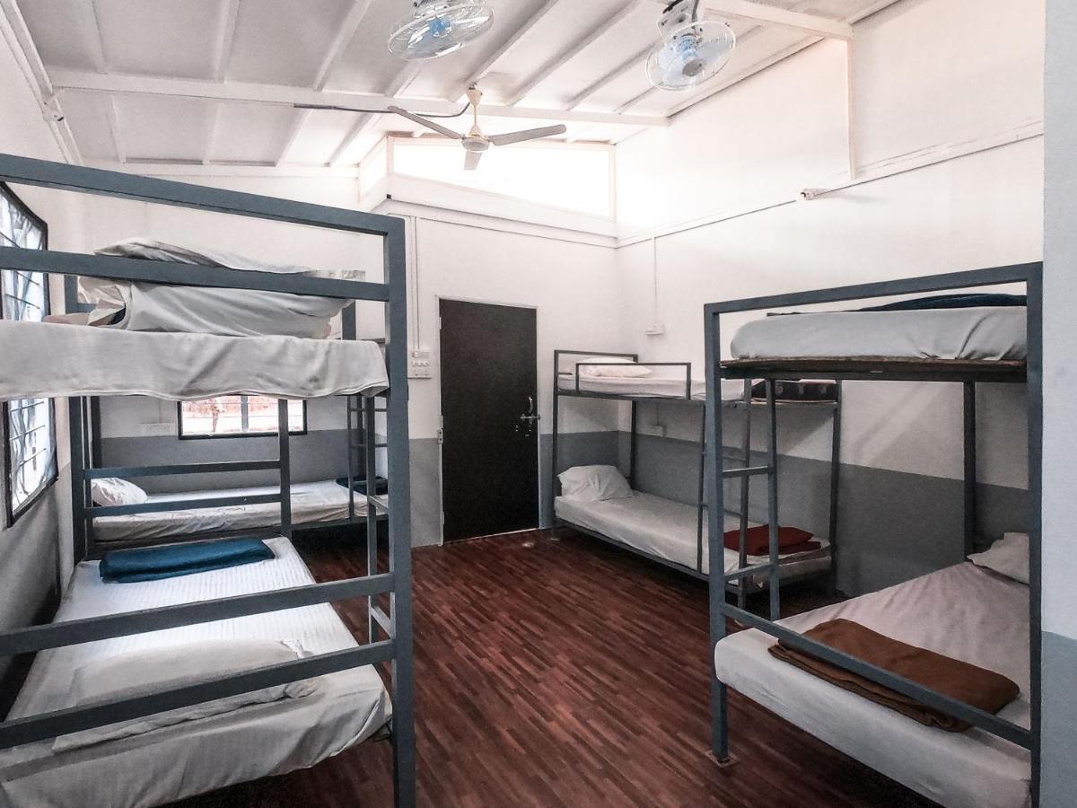 Trippr Gokarna - Beach Hostel エクステリア 写真