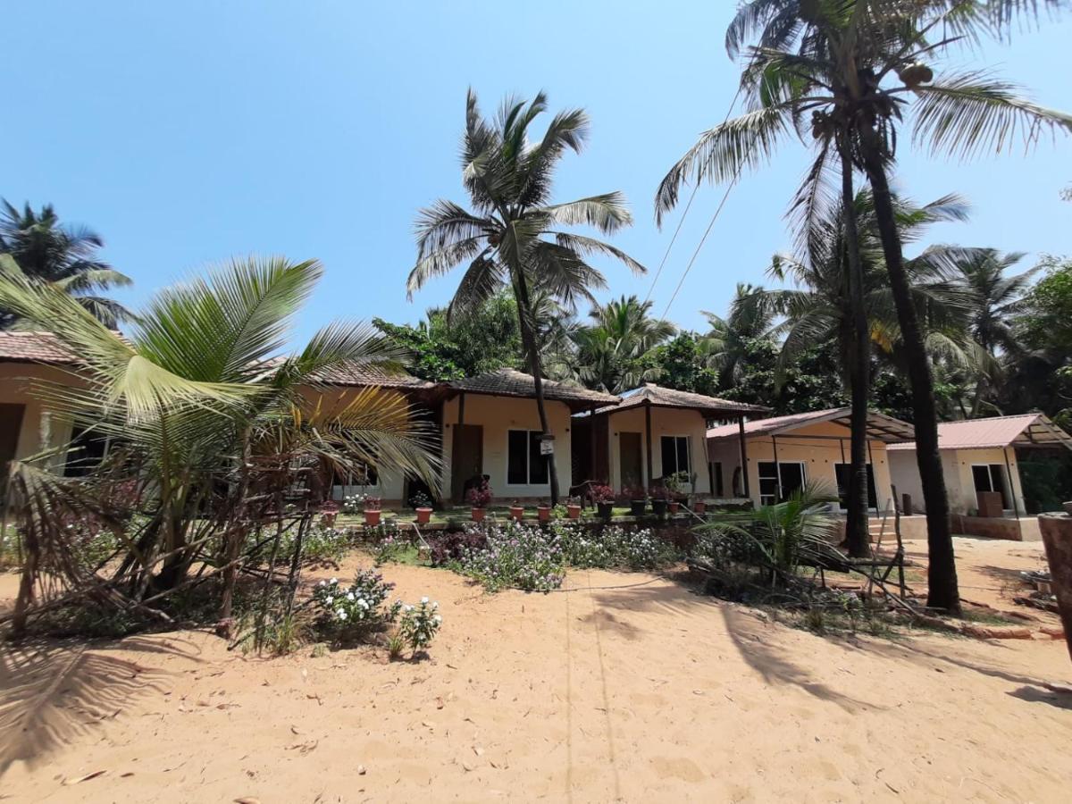 Trippr Gokarna - Beach Hostel エクステリア 写真