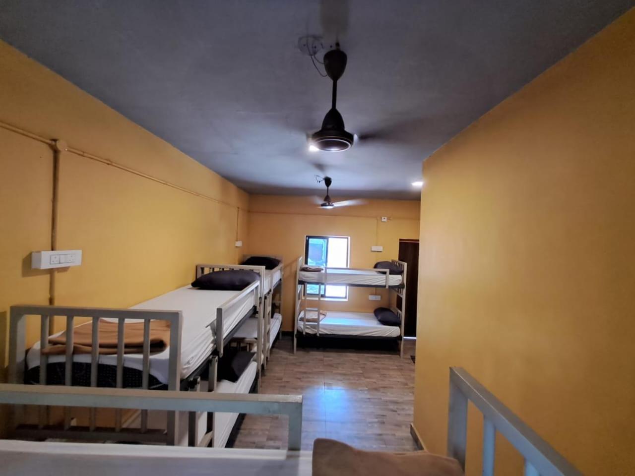 Trippr Gokarna - Beach Hostel エクステリア 写真