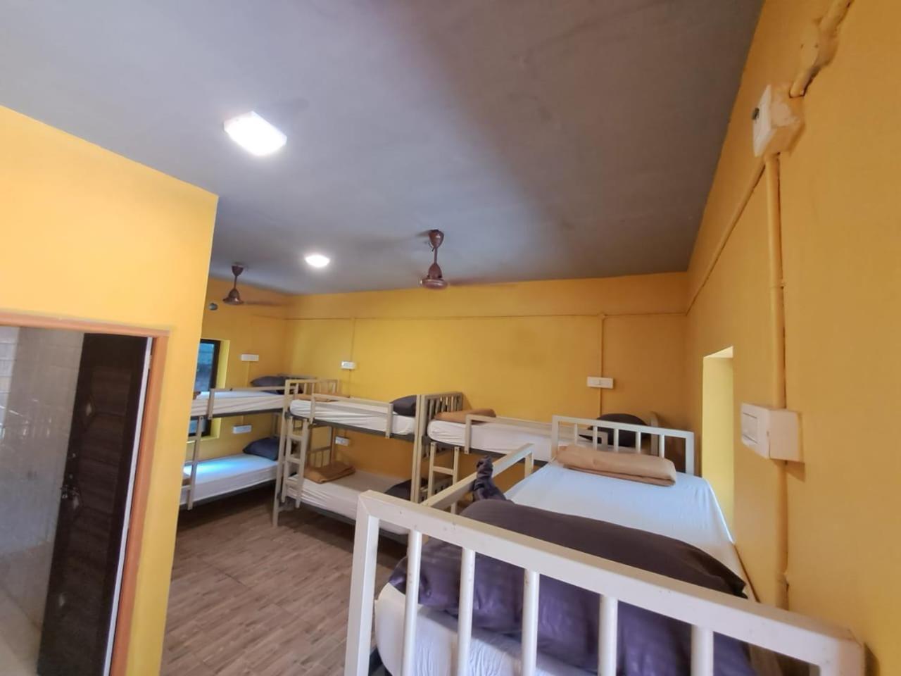 Trippr Gokarna - Beach Hostel エクステリア 写真